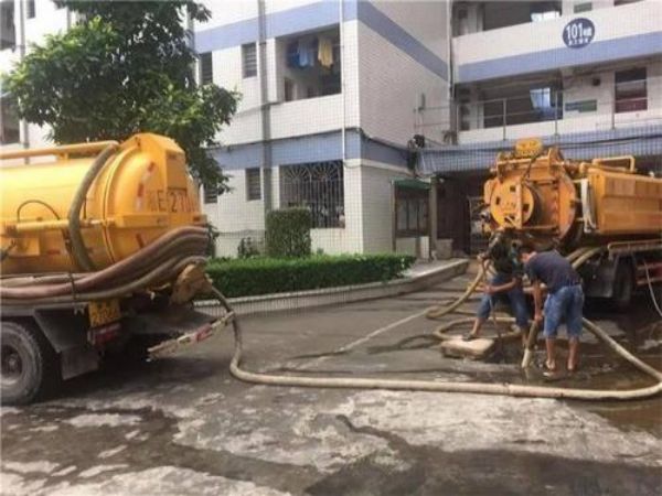重庆管道疏通费用（重庆专业管道疏通价格）