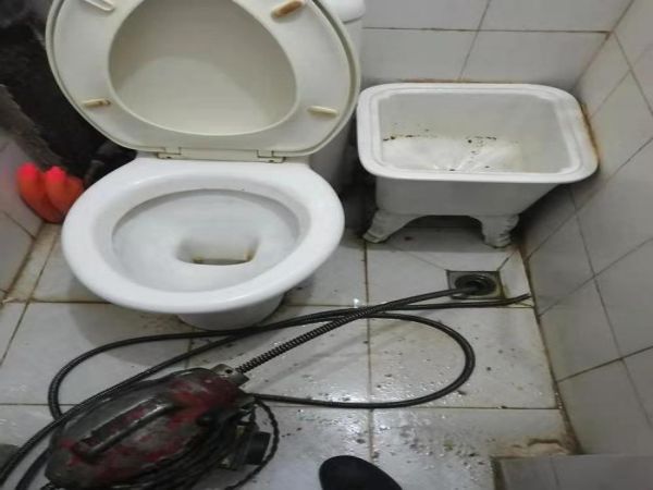 重庆专业市政管道疏通费用（重庆专业管道疏通）