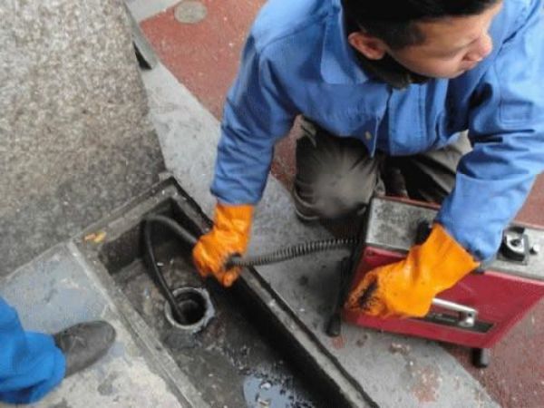 重庆管道疏通报价（重庆专业管道疏通价格）