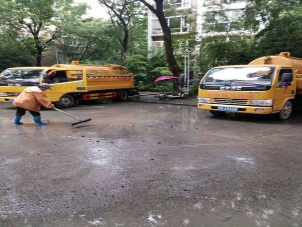 重庆市管道清淤疏通价格（重庆疏通管道多少钱）