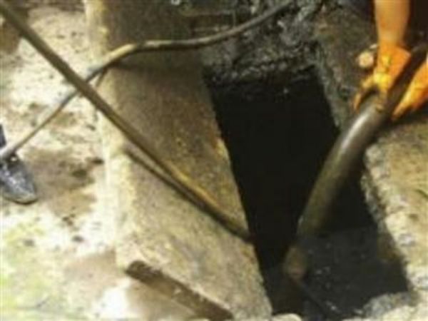重庆市疏通卫生间漏水（重庆卫生间漏水维修）