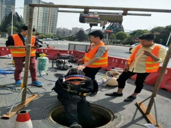 重庆市管道清淤疏通价格（重庆疏通管道多少钱）